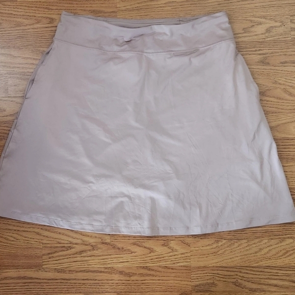 NWT COOrun Beige Active Skort - Picture 1 of 5